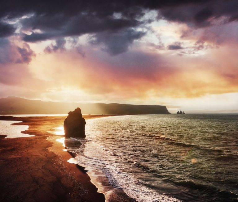 vecteezy the black sand beach and mountains reynisfjara from cape at 6407272 252