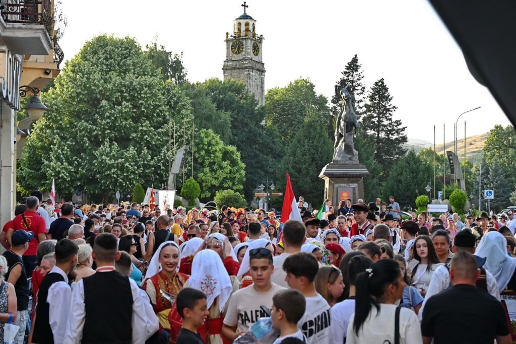 Свечено отворени 55 ,,Илинденски денови": Од Битола до светот, фолклор без граници