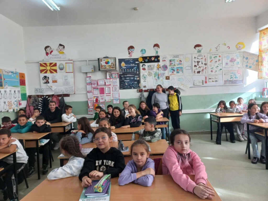 Интервју: Младите се внимателна публика, свесна кога некој сака да манипулира со лажни вести