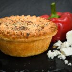 Пита со Пиперки и Сирење – Летен Рецепт за Вкусен Оброк