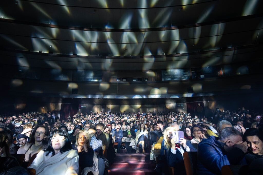 Оркестар DIVA со ново музичко-сценско остварување - „Freddie The Queen“