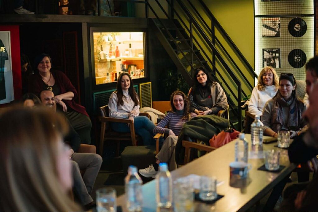 ЉУБ•ОФ: Кога уметноста и психологијата разговараат за љубовта во СВЕСНОСТ