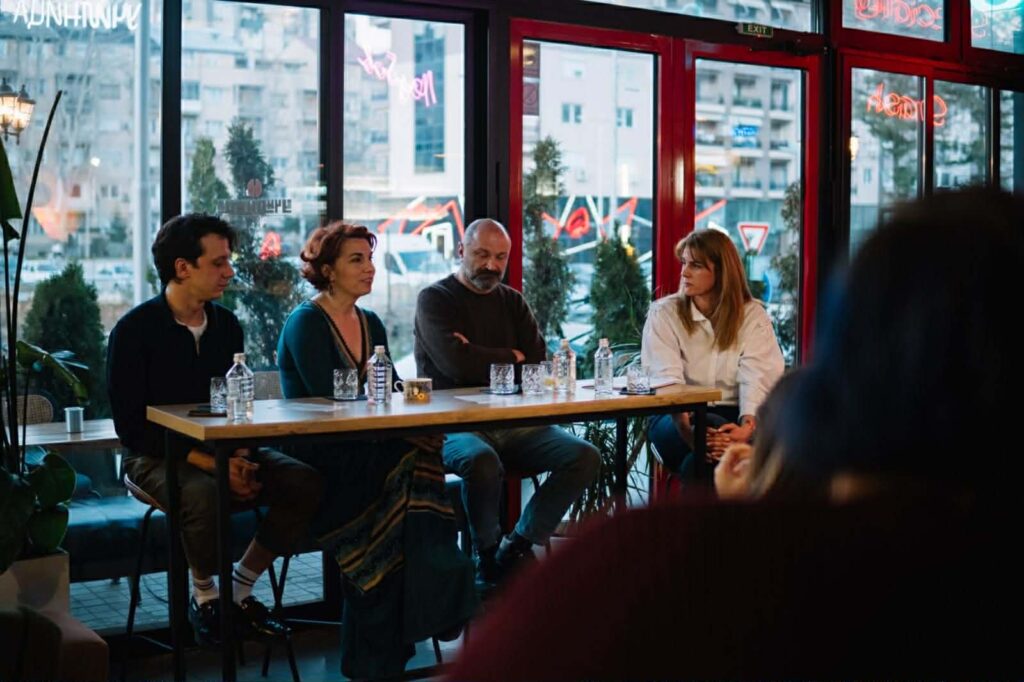 ЉУБ•ОФ: Кога уметноста и психологијата разговараат за љубовта во СВЕСНОСТ